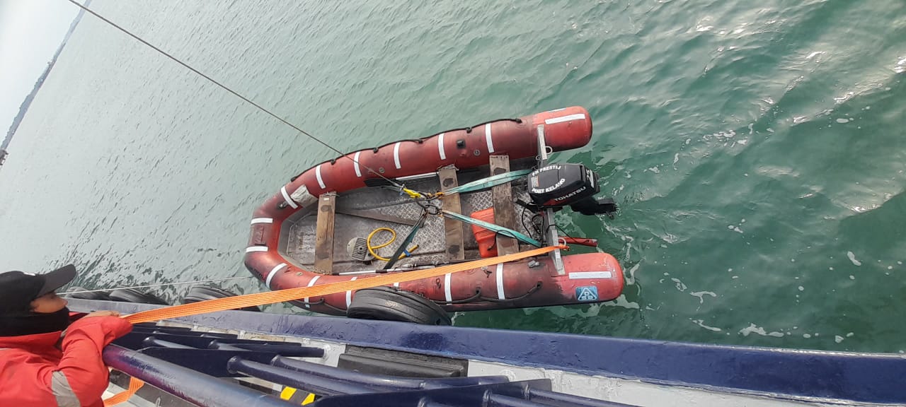 Rescue boat test Photo