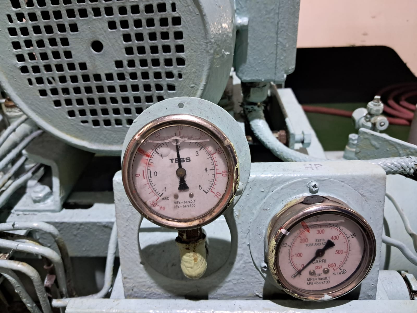 Survey compresor Photo