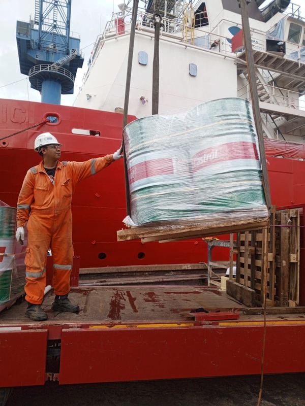 Oil Provision MMA Majesty Photo